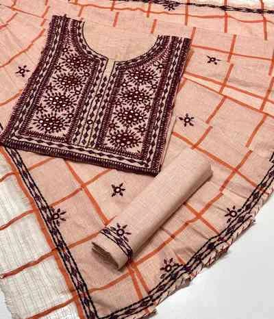 A Short Guide to Balochi Dresses and Their Embroidery
